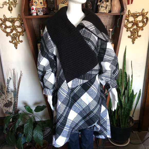 Patrizia Luca Milano Flannel Wrap Cape Coat Jacket - Picture 3 of 7